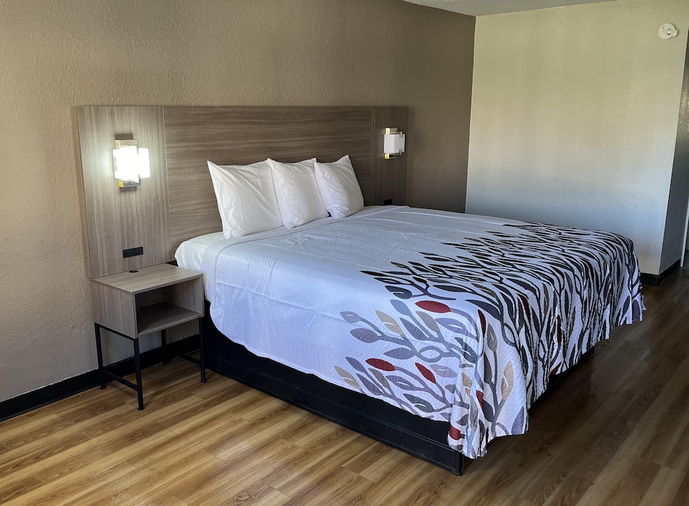 Red Roof Inn Memphis Airport - photo 4