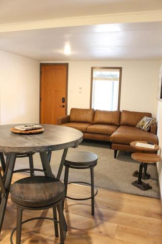 Cabin 6 at Horse Creek Resort - photo 10