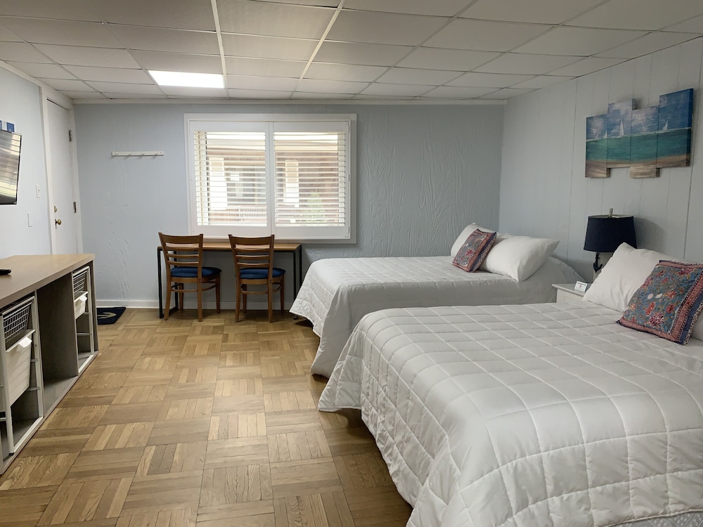Vineyard Harbor Motel Private Beach - photo 59