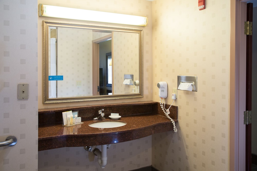 Hampton Inn Oxford West - photo 10