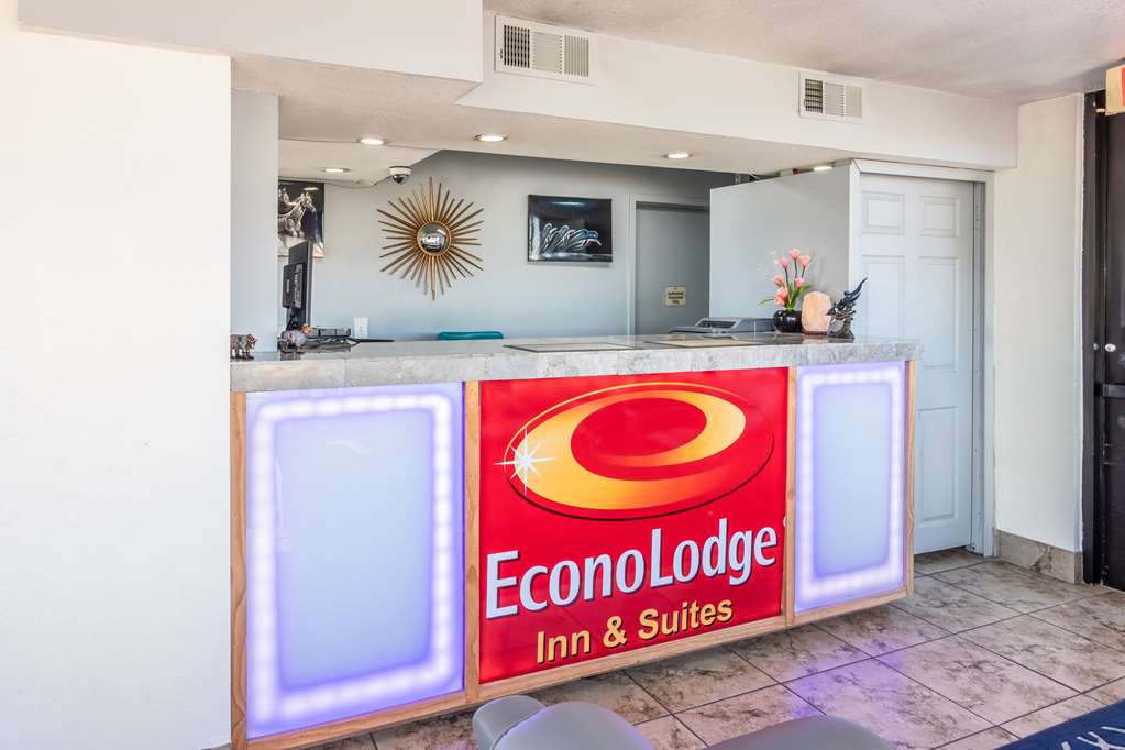 Econo Lodge Inn & Suites Georgia - photo 5