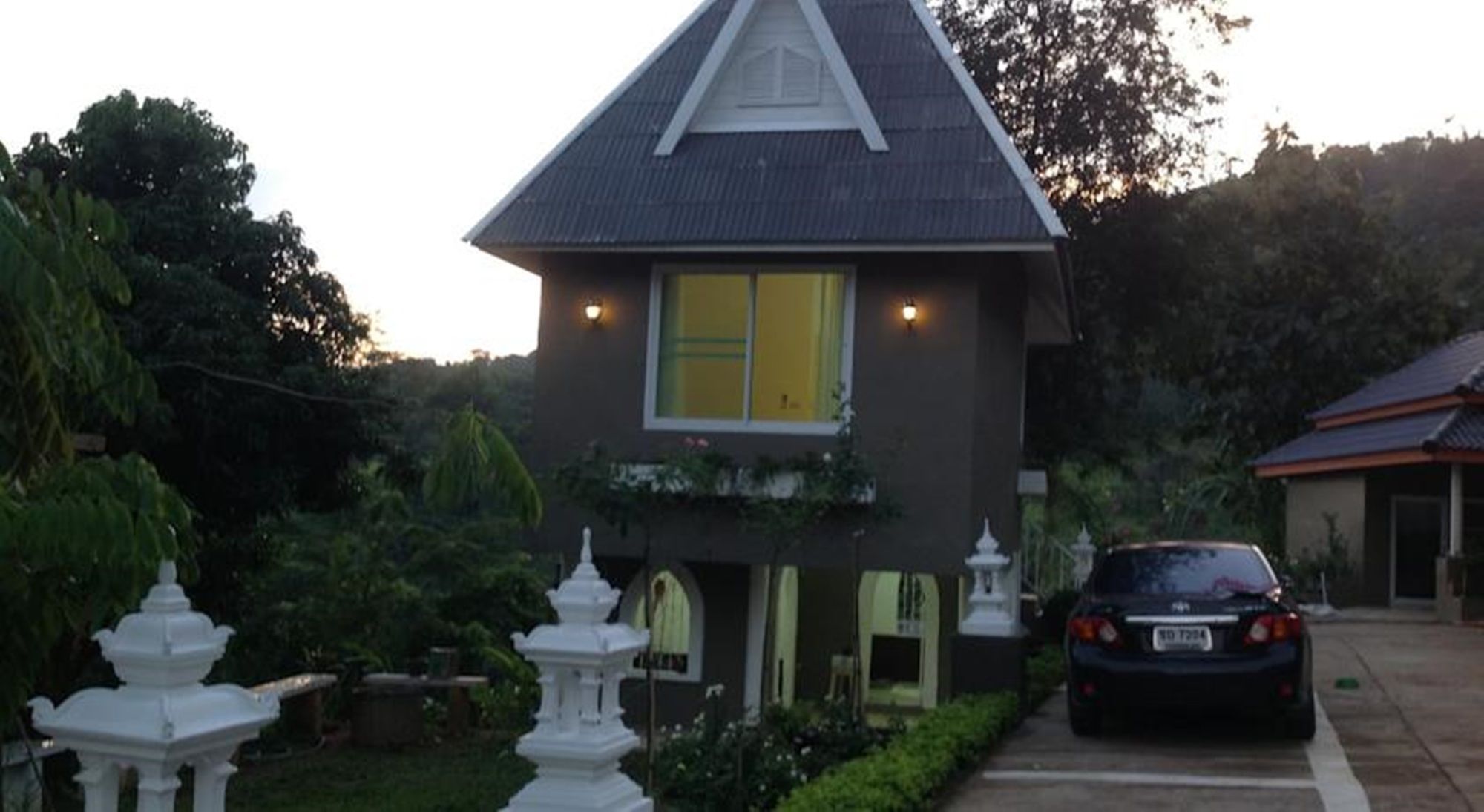 Ruen Roylanna Resort - carbon neutral hotel in Chiang Rai