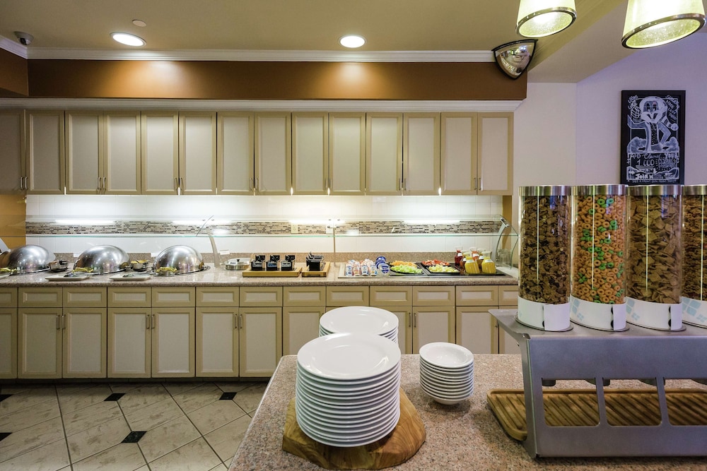 Hilton Garden Inn Atlanta Northpoint - photo 20