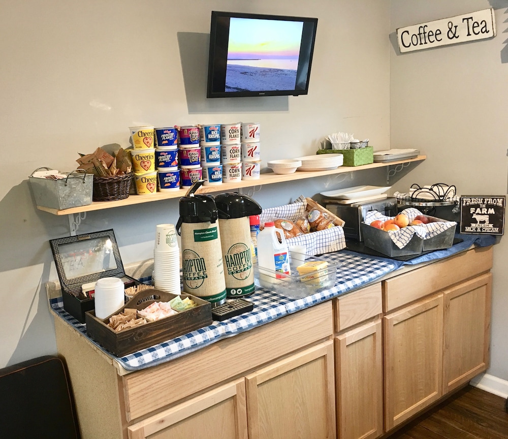 Shorewood Inn - photo 20