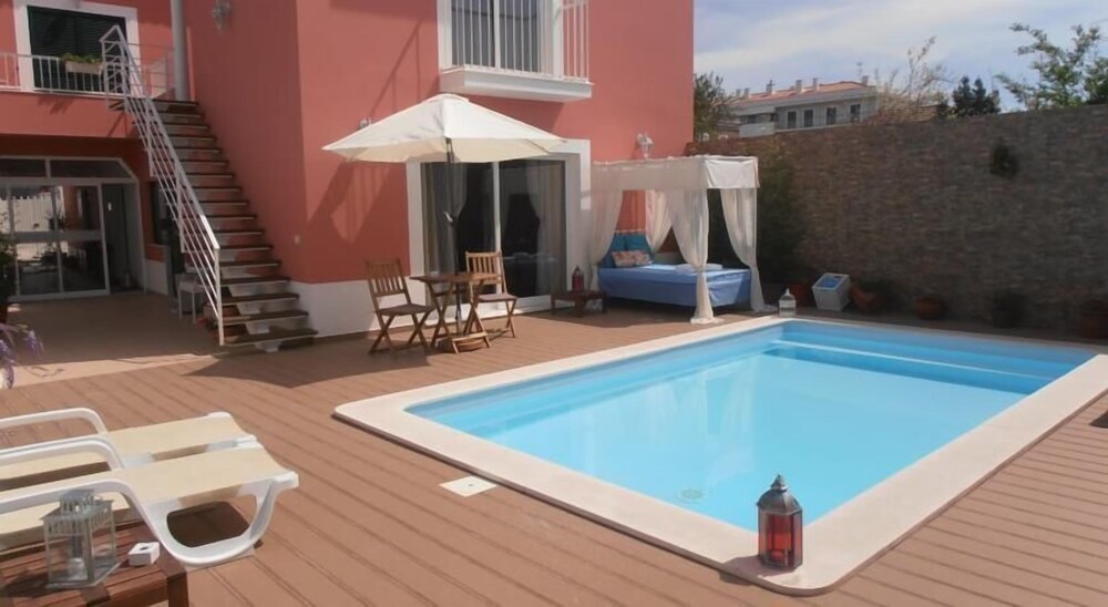 Casa Morgados Grândola Guesthouse — 4-Star Luxury Hotel in Grandola, Portugal
