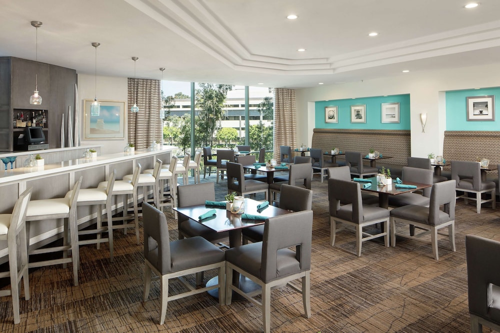 DoubleTree By Hilton San Diego Hotel Circle - photo 25