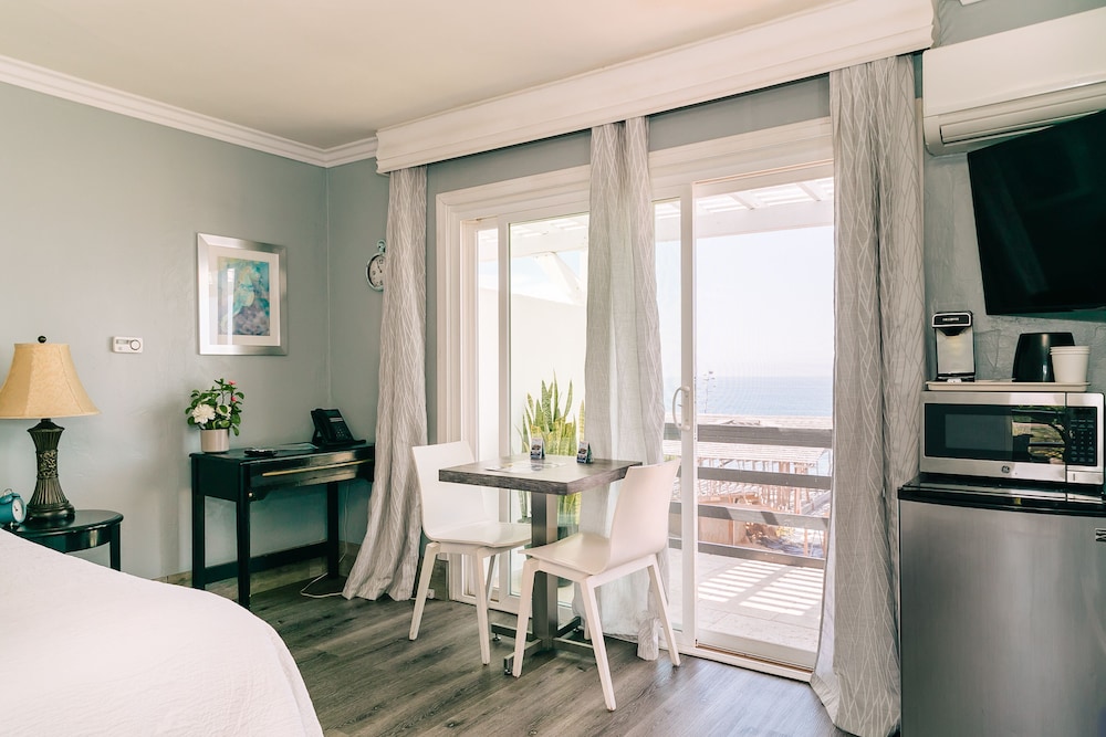 Laguna Cove Hotel - photo 42