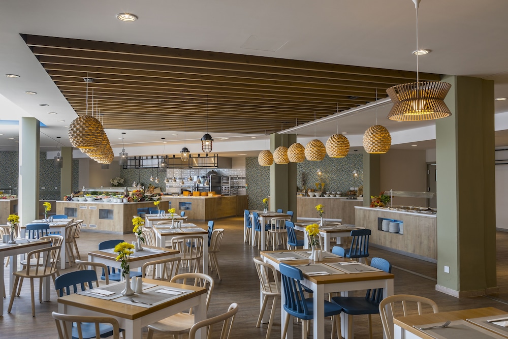 מזון ומשקאות