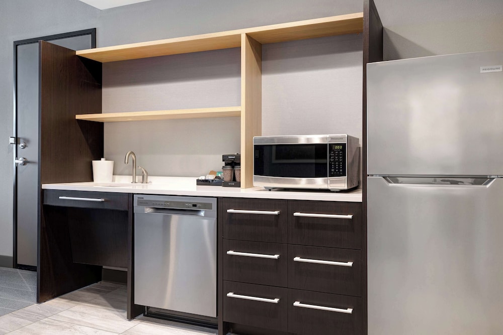 Home2 Suites by Hilton Petaluma - photo 21