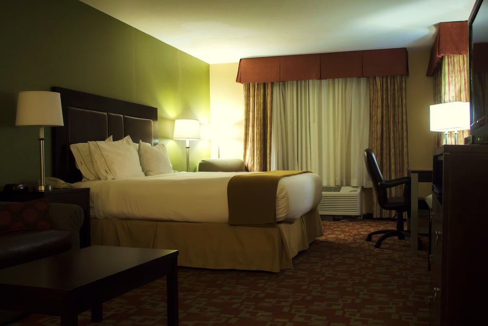 Holiday Inn Express Hotel & Suites El Centro by IHG - photo 8