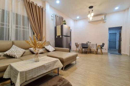 Kana Homehug — hotel in Nong Hin