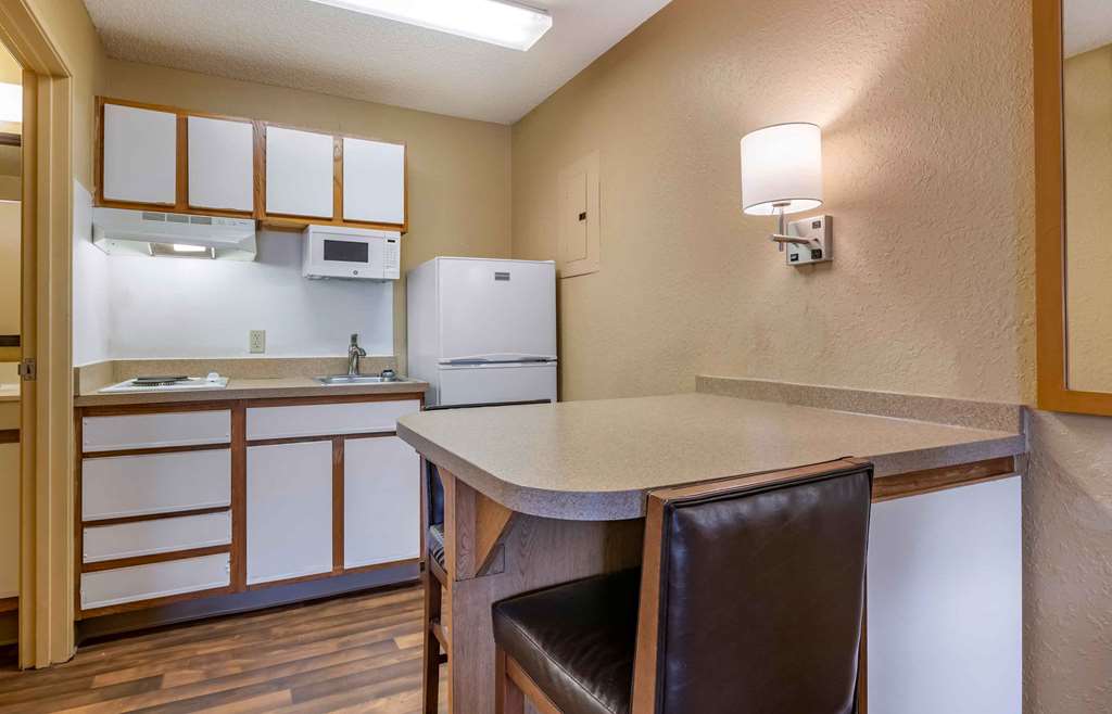 Extended Stay America Select Suites Jacksonville Southside - photo 11