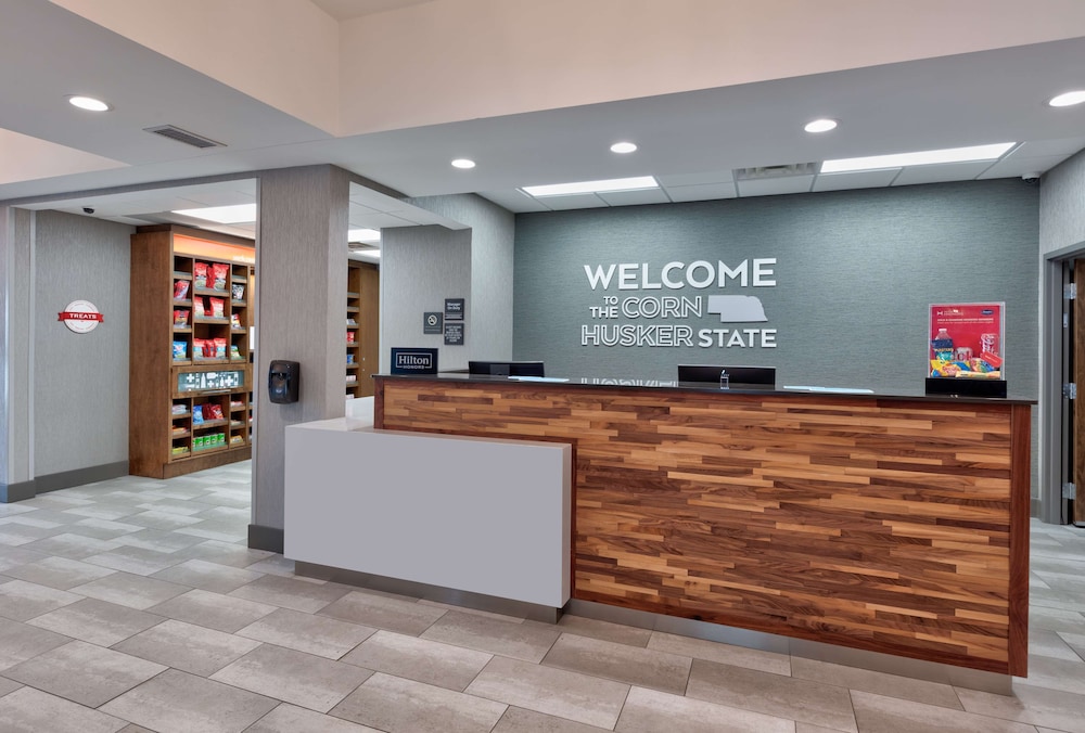 Hampton Inn Norfolk - photo 3