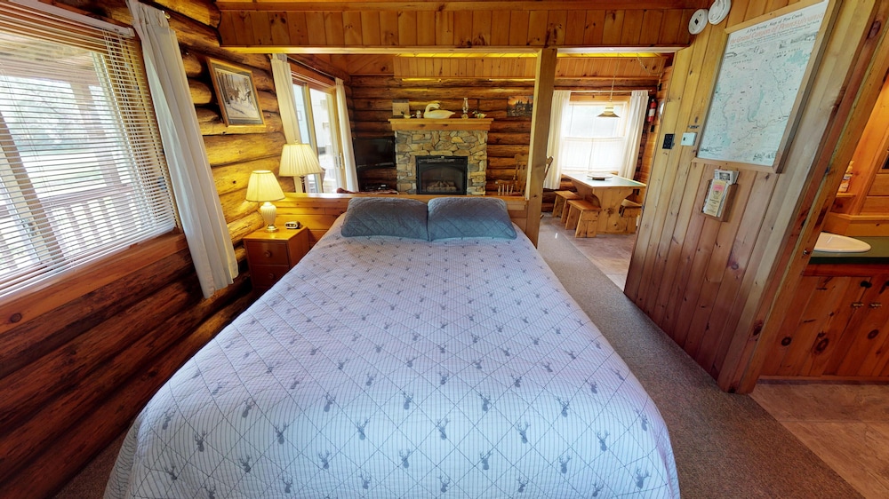 Rough Cut Lodge - photo 3