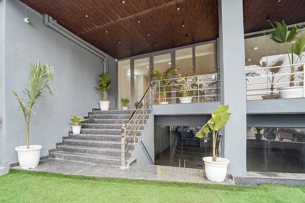 Banquesta Suites - last minute hotel in Noida