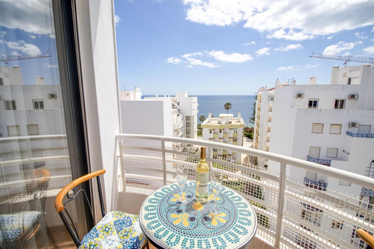 Unique 1BD Ocean View AC Wi Fi Beach 100m — 4-Star Luxury Hotel in Armacao De Pera, Portugal
