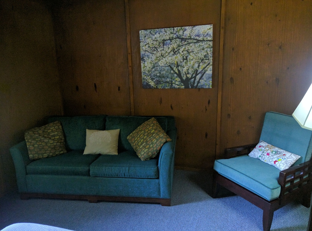 Sugar Creek Retreat - photo 17