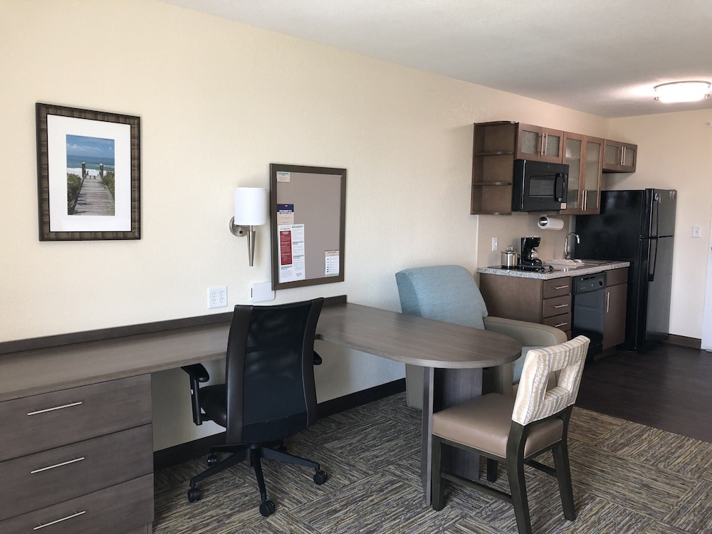 Candlewood Suites Panama City Beach Pier by IHG - photo 17