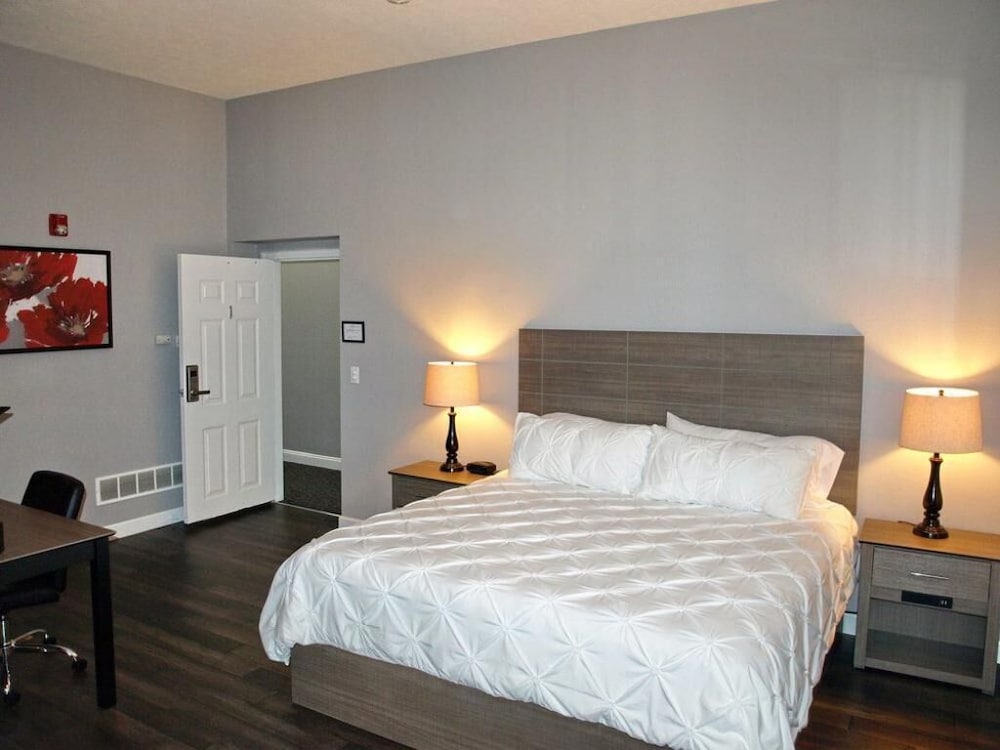 Cornerstone Inn - photo 3