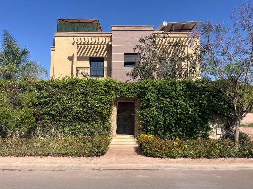 Marrakech le joyau villa piscine privée jardin — 4-Star Luxury Hotel in Marrakesh, Morocco