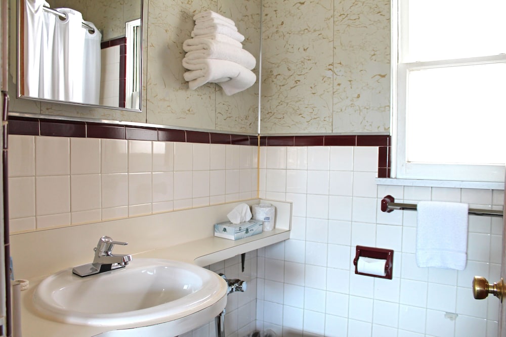 Budget Host Crestview Inn - photo 19
