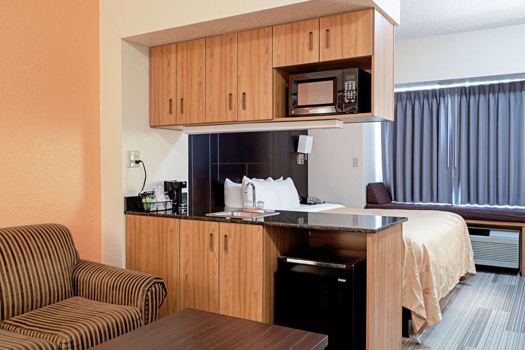 Quality Inn & Suites Robbinsville - photo 19