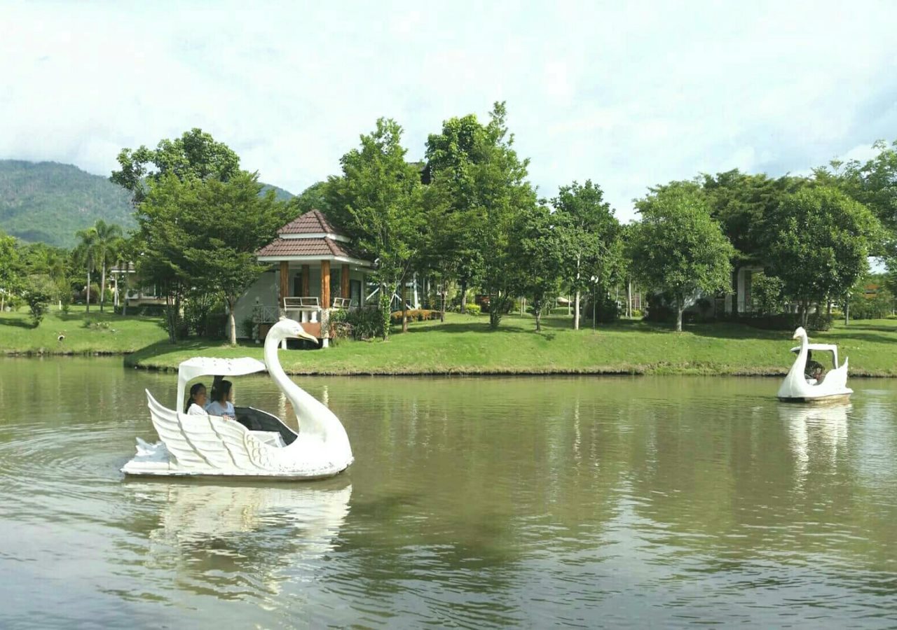 Tanaosri & Creekside Resort in Suan Phueng, Thailand