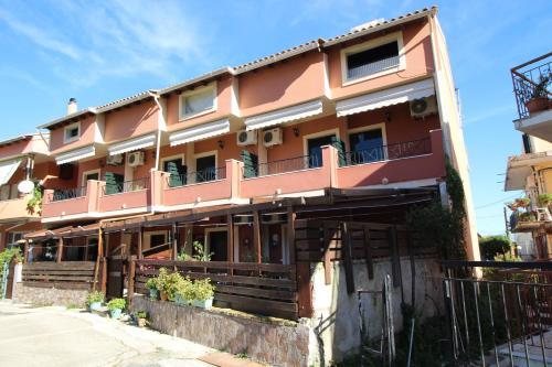 Panos Apartments — 4-Star Luxury Hotel in Corfu, Greece