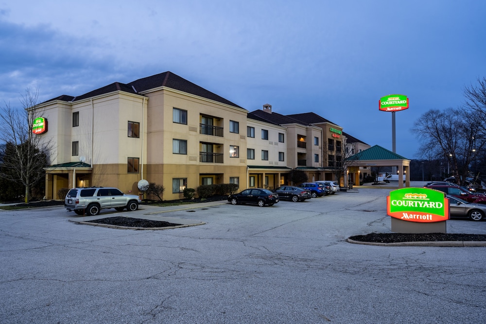 Courtyard by Marriott Cleveland Willoughby - photo 41