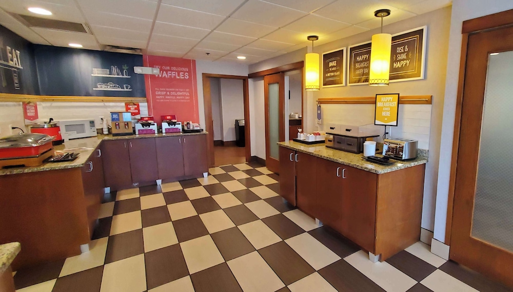 Hampton Inn Hillsville - photo 52