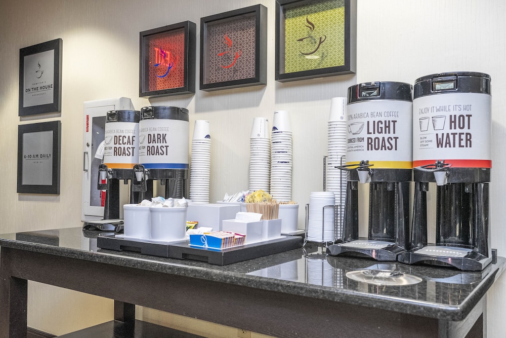 Hampton Inn Spring Hill - photo 54