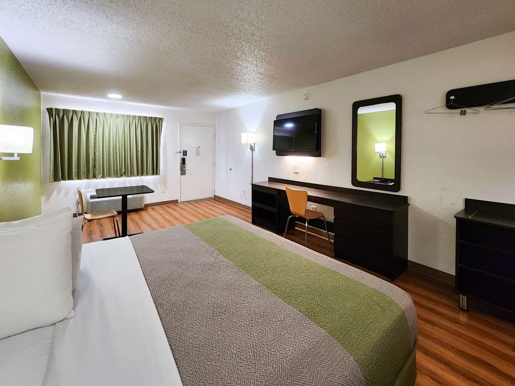 Motel 6 Baytown TX Baytown East - photo 18