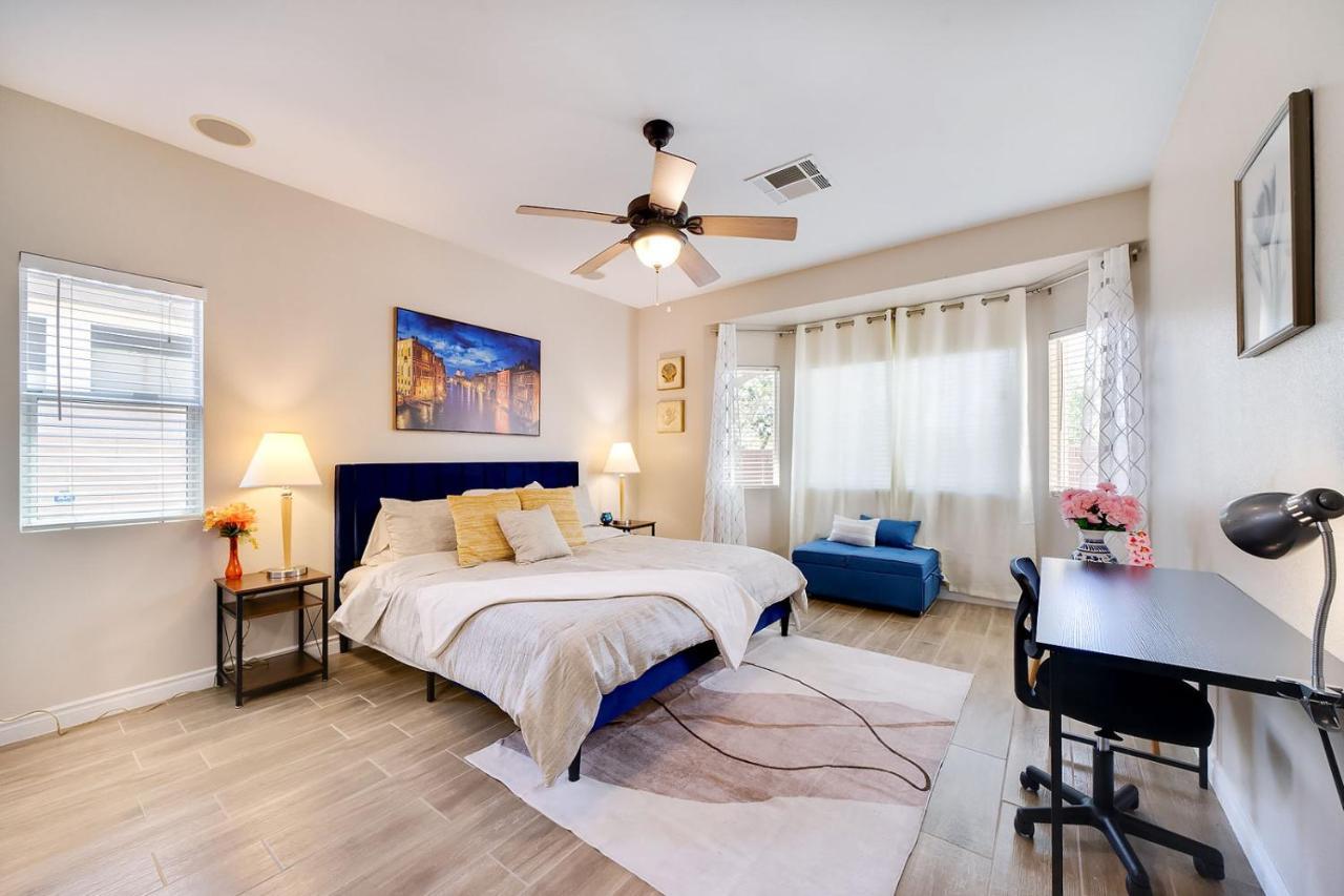 Spacious Vegas Home Bbq H Speed Wi Fi Sleeps 11