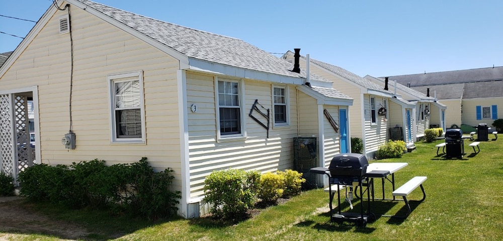Little Miss Cottages - featured photo