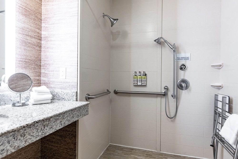 Holiday Inn Express & Suites New Martinsville by IHG - photo 16