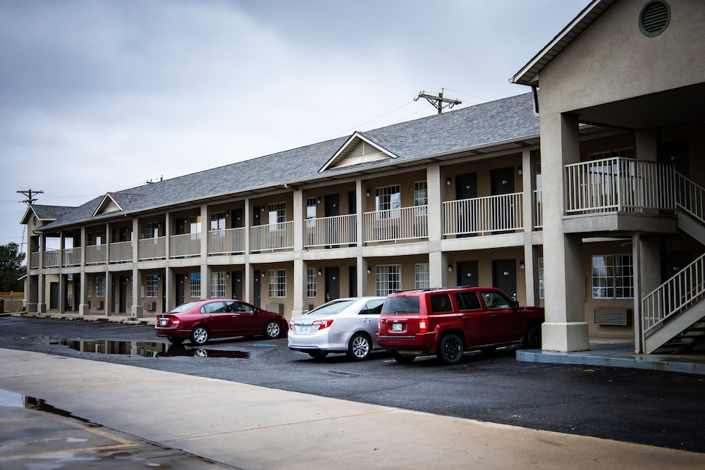 Days Inn by Wyndham Wagoner - photo 39