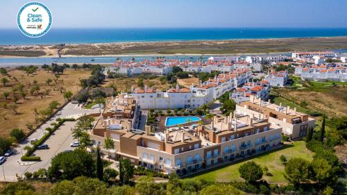 Cabanas Gardens T2 Penthouse Superb 360º Views 206m2 WPCG 52 — 4-Star Luxury Hotel in Cabanas De Tavira, Portugal