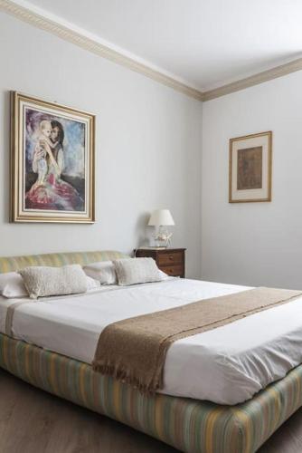 Caprera Flexyrent NO air conditioning Seafront — 4-Star Luxury Hotel in Santa Margherita Ligure, Italy