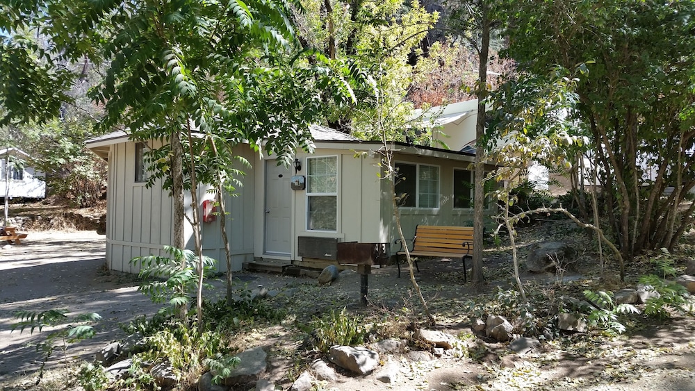 Indian Flat RV Park Tent Cabins & Cottages - photo 17