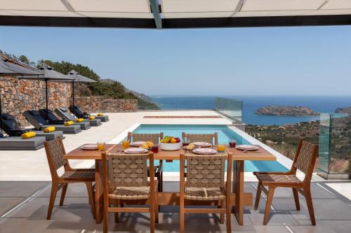 Villa Cristina — 4-Star Luxury Hotel in Elounda, Greece