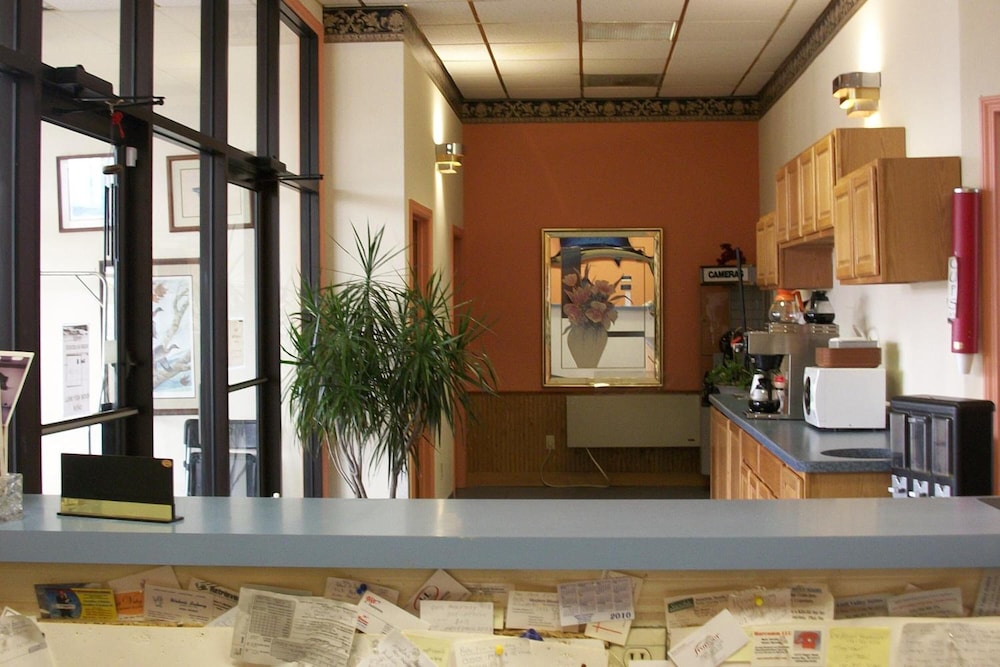 Lodi Valley Suites - photo 25