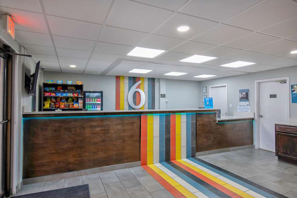 Studio 6 Jackson MS I 55 - photo 2