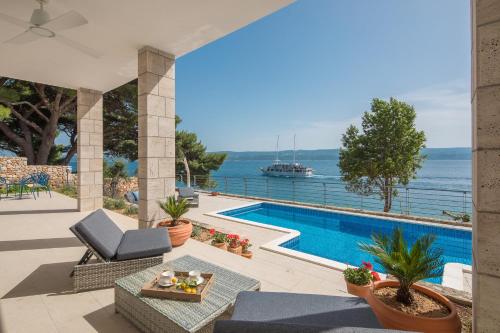Absolute Beach Villa — 4-Star Luxury Hotel in Omis, Croatia