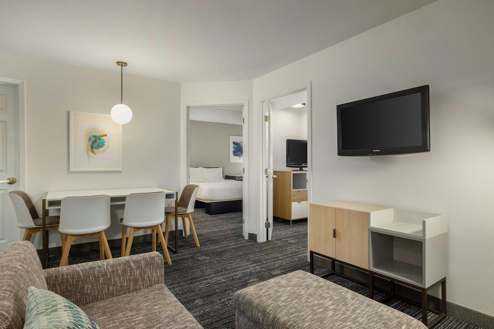 TownePlace Suites by Marriott Detroit Dearborn - photo 10