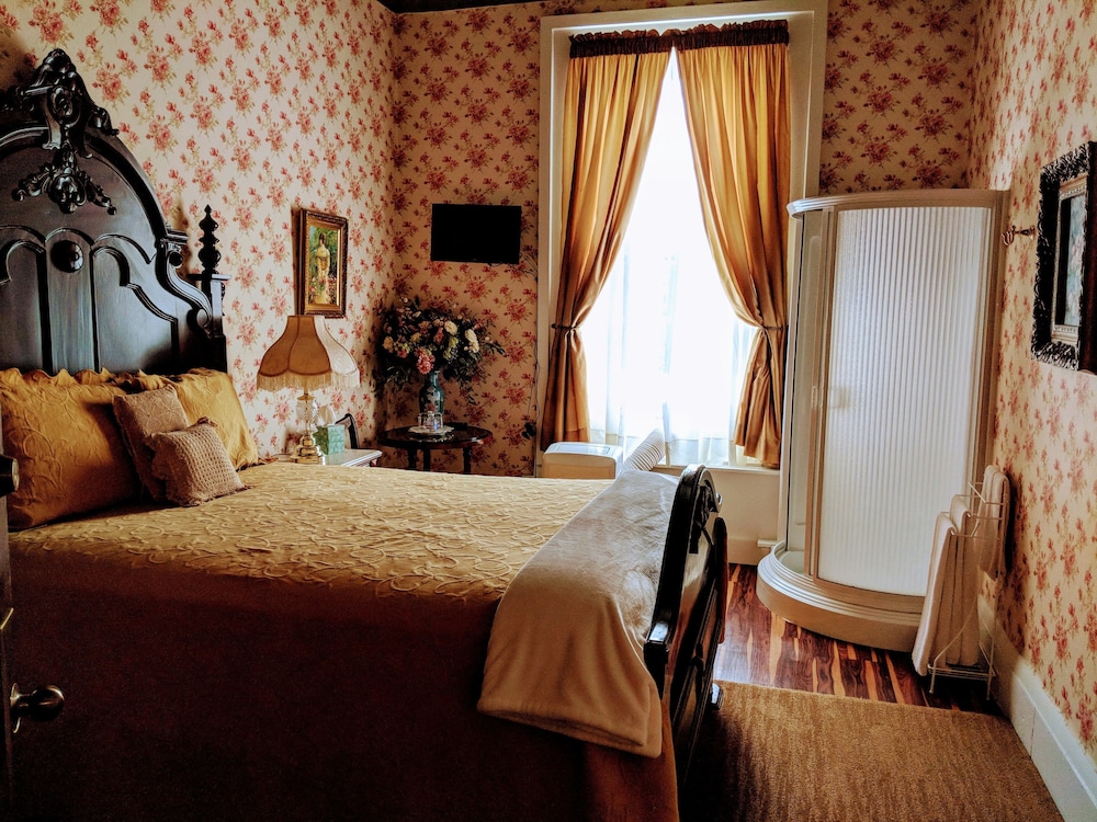 Allegiance Bed and Breakfast - photo 10