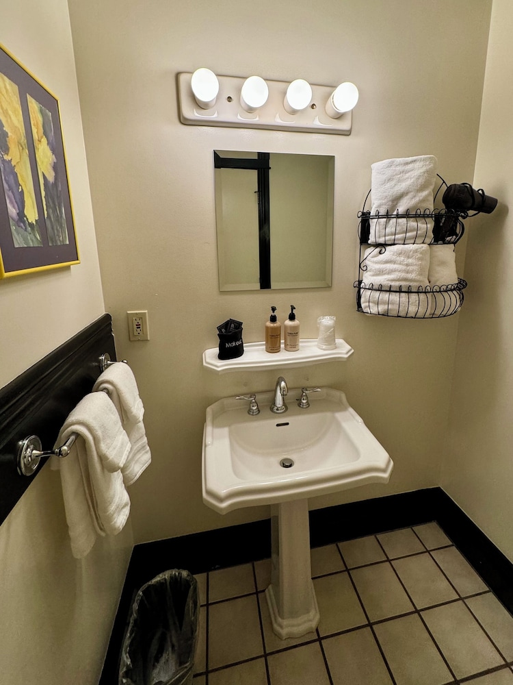 The Block Hotel Bisbee - photo 29