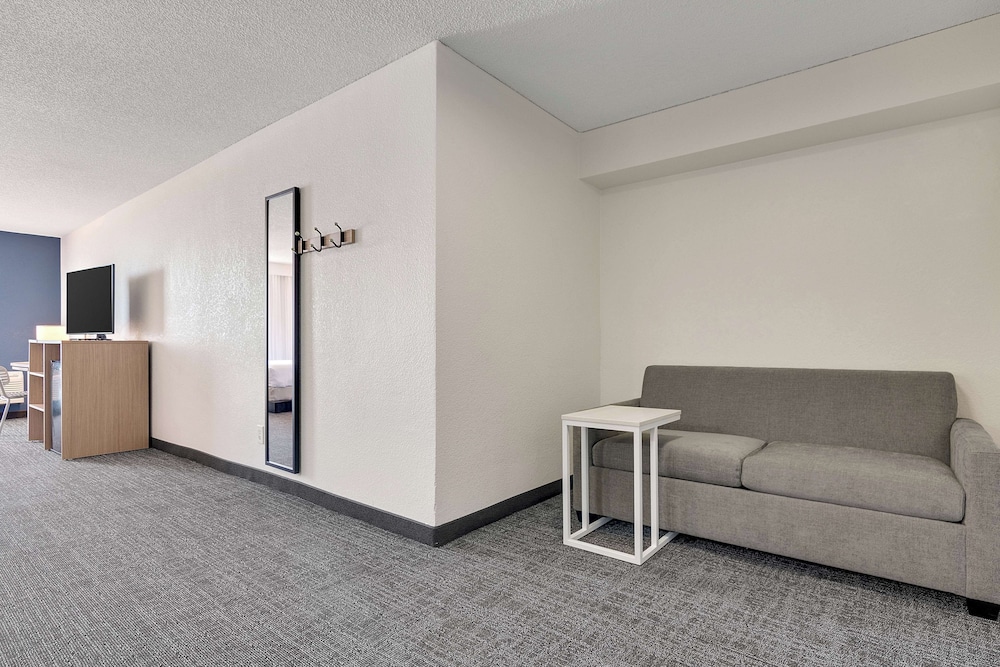 Spark by Hilton Ormond Beach Oceanfront - photo 19