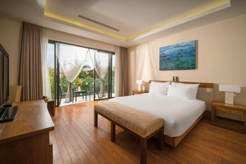 Villa Sân Vườn Lớn DN — 5-Star Luxury Hotel in Da Nang, Vietnam