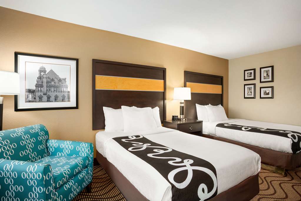 La Quinta Inn & Suites by Wyndham Richmond Midlothian - photo 22