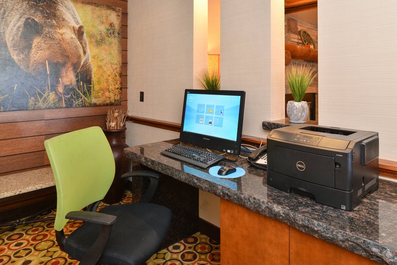 Fairfield Inn & Suites by Marriott - photo 2